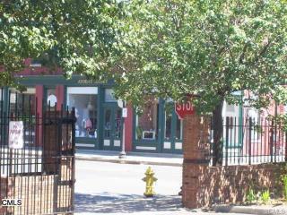 32 Haviland St, Norwalk CT 06854-3005 exterior
