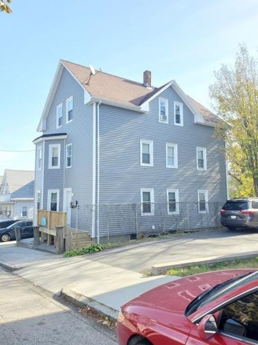 216 Progress Ave, Providence, RI 02909-3848