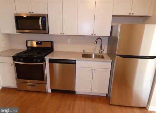2822 16th St, Philadelphia PA  19145-4811 exterior