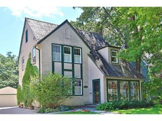 2401 Cromwell Dr, Minneapolis, MN 55410-2523