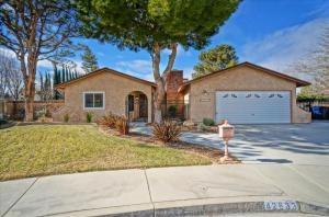 42833 Beau Ville Ct, Lancaster, CA 93536-4819