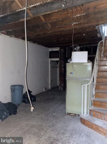 2015 Emily St, Philadelphia, PA 19145-2822