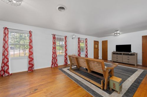 411 Hinton Dr, Harlem, GA 30824-4040