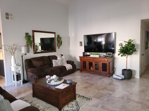 1937 Laurel Oak Dr, Modesto, CA 95354-1626