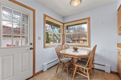 760 Iowa Ave, Saint Paul MN  55106-1018 exterior