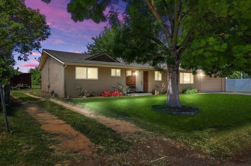 1409 Stonum Rd, Modesto, CA 95351-5146