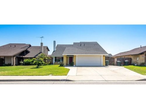6733 Jasmine Ct, Chino, CA 91710-2870