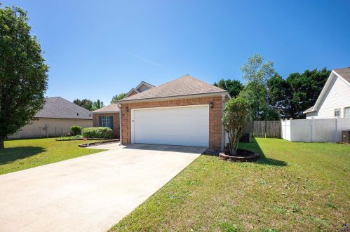201 Blake Ter, Warner Robins, GA 31088-2047