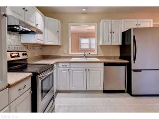715 Fairfield Blvd, Hampton, VA 23669-1324