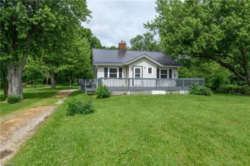 3971 Amherst, Massillon OH  44646-1334 exterior