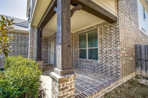 10437 Turning Leaf Trl, Fort Worth TX  76131-3981 exterior