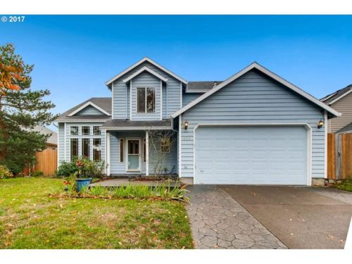 656 25th St, Wood Village, OR 97060-1888