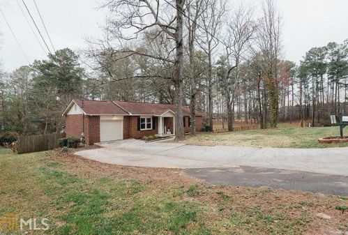 312 Wilson Dr, Carrollton, GA 30117-1722