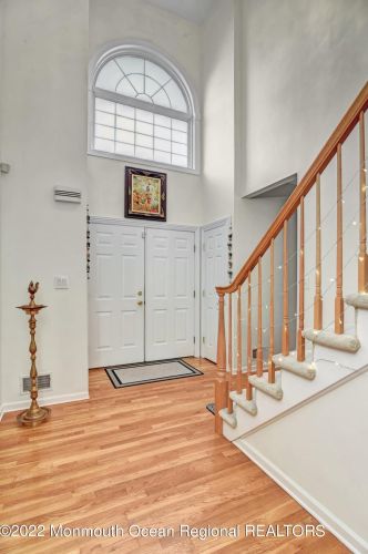 3 Plum Ln, Holmdel Village, NJ 07733-1018