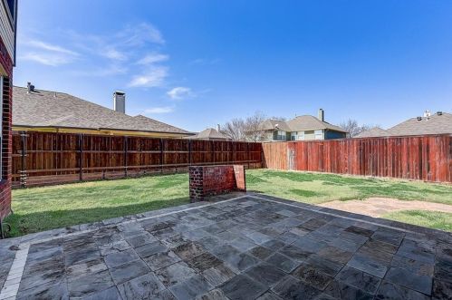 3908 Randall Ln, Carrollton TX 75007-1085 exterior