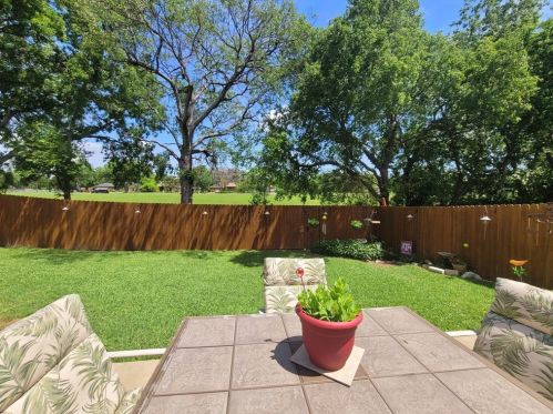 5800 Fathom Dr, Fort Worth TX  76135-7013 exterior