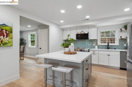1059 Euclid Ave, Berkeley, CA 94708-1423