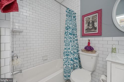 2537 Gordon St, Philadelphia PA 19132-4631 exterior