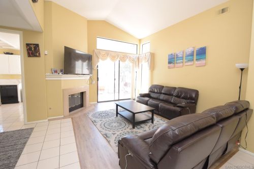 11954 Corte Tezcuco, San Diego, CA 92128-1267