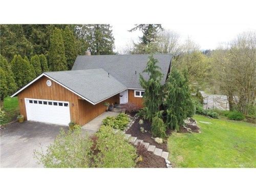 1015 Maple St, Bryant, WA 98223-1635