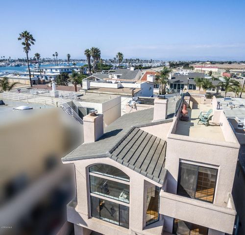 317 Laurel Ct, Oxnard, CA 93035-4428