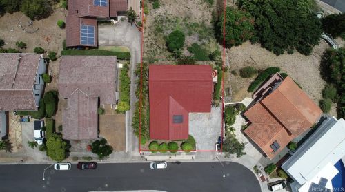 1043 Kaumoku St, Honolulu HI  96825-1307 exterior