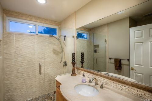 1 Salina, Irvine CA  92614-5388 exterior