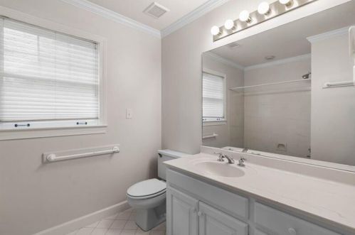 500 Highbrook Dr, Atlanta GA  30342-2319 exterior