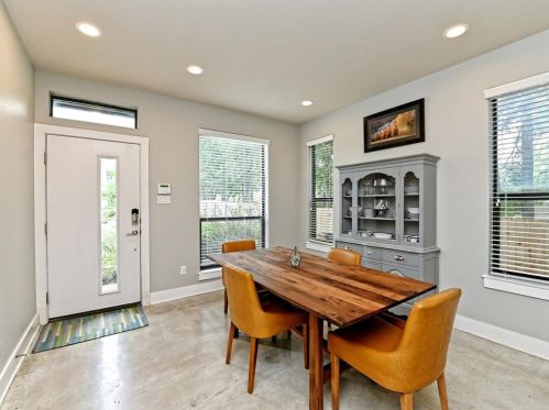 6740 Blarwood Dr, Austin TX  78745-4850 exterior