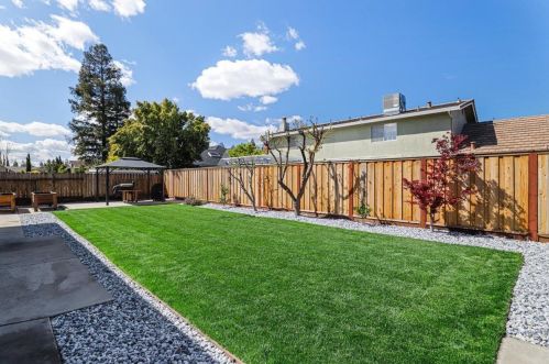 2665 Hawkeye Ave, Turlock CA  95380-2950 exterior