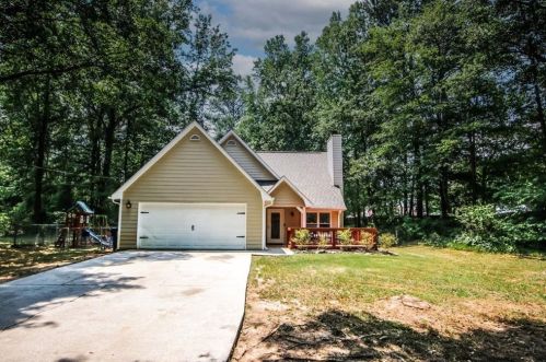 141 Crest Pointe Ct, Auburn, GA 30011-3403