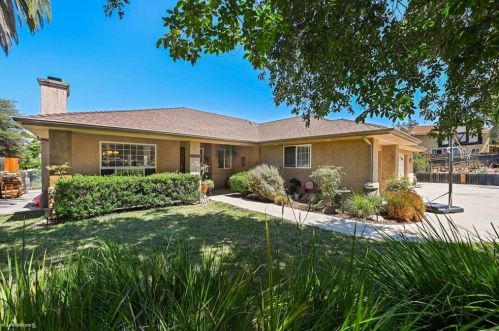 1008 Phillips St, Vista, CA 92083-7171