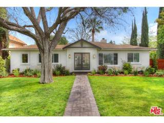5158 Gaynor Ave, Van Nuys, CA 91436-1441