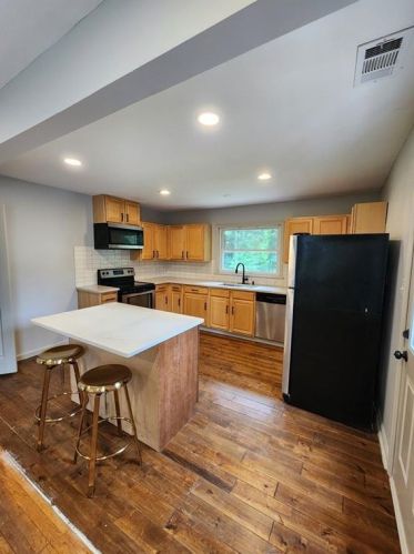 730 Mcburnette Rd, Marietta, GA 30068-3046