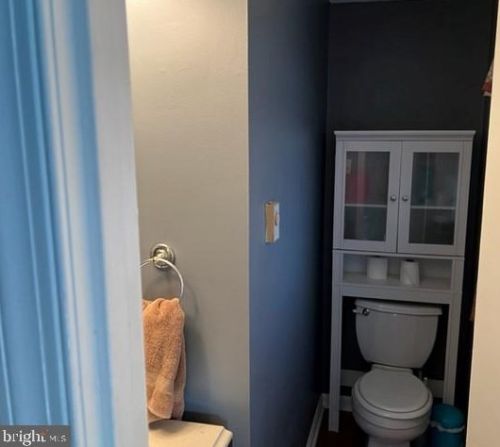 194 Evergreen Dr, Charles Town WV 25414-5872 exterior