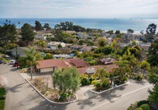 560 Concha Loma Dr, Carpinteria, CA 93013-2534