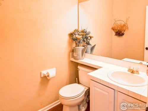 1014 Fenwick Dr, Fort Collins CO  80524-6444 exterior