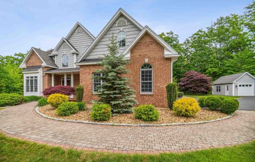 6 Shaw Dv, Concord, NH 03304-4132