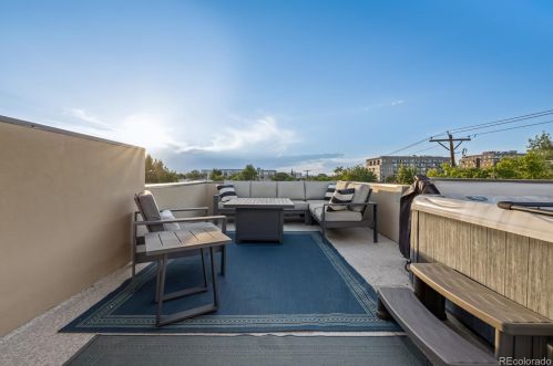 2462 Tremont Pl, Denver CO  80205-3138 exterior