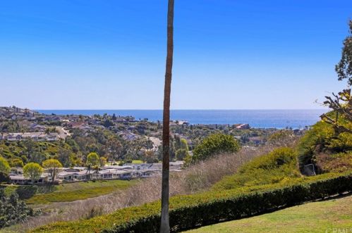 102 Arista, San Clemente, CA 92673-3206