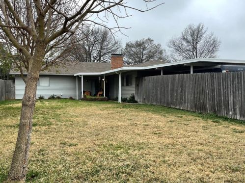 717 Kingsbridge Dr, Garland TX 75040-3515 exterior