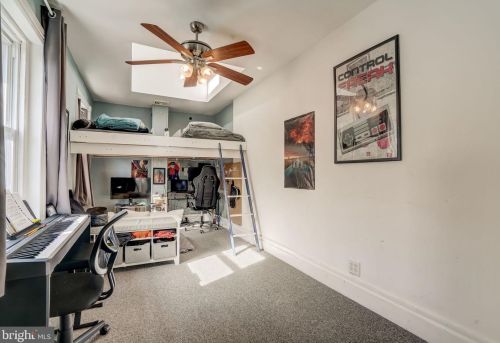 437 44 St, Philadelphia PA 19104-2910 exterior