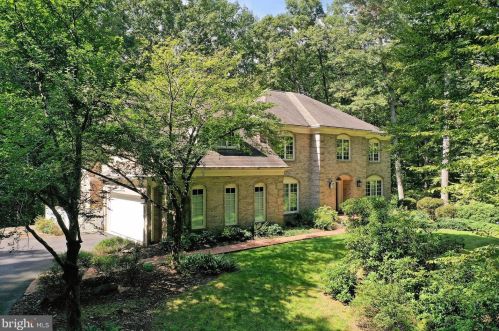 12675 Mill Dam Dr, Clifton, VA 20124-2039