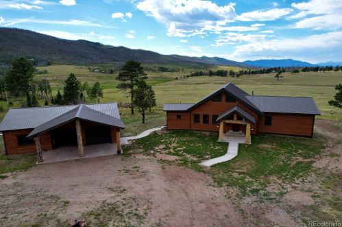 2104 Sigler Dr, Sangre De Cristo Ranches CO exterior