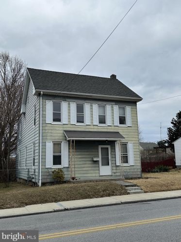 511 3rd St, Hanover, PA 17331-4814