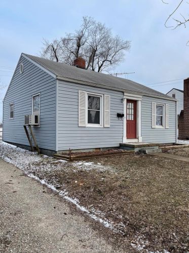 1161 Enfield Dr, Lebanon, MO 65536-3634