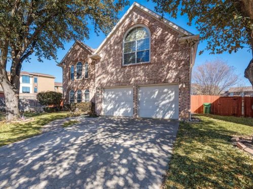 2420 Caldwell Dr, Bedford, TX 76021-5198