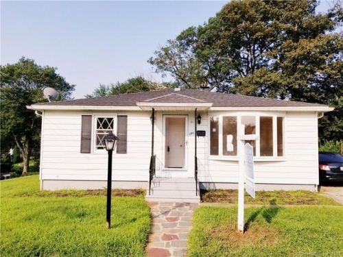 180 Hewey St, Waterbury, CT 06708-4813