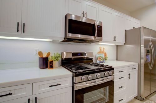 324 Quail Rdg, Irvine CA  92603-4240 exterior