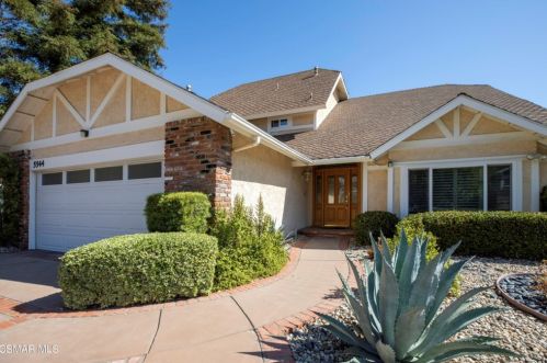 5544 Fairgrange Dr, Calabasas, CA 91301-2075